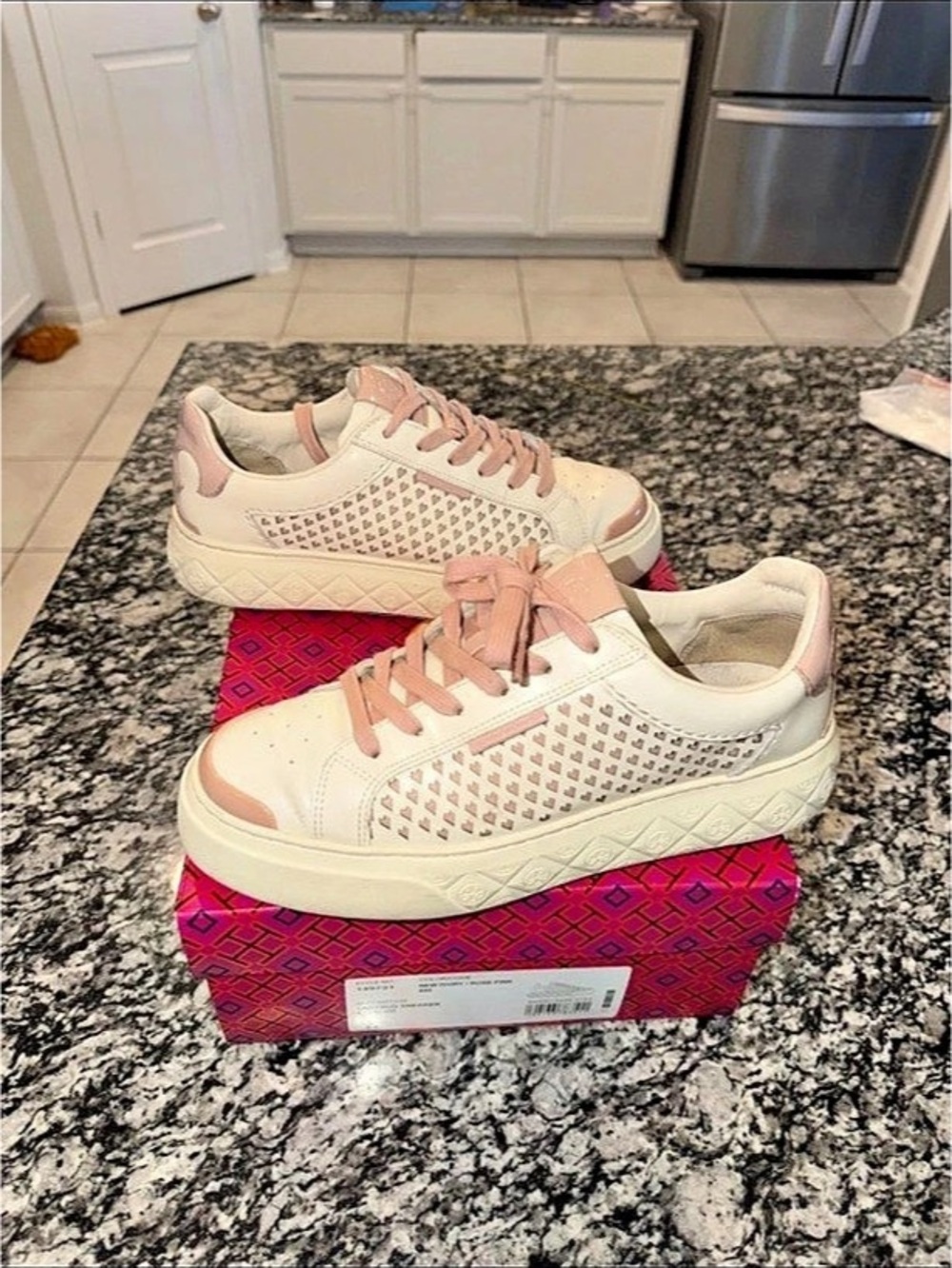 Tory Burch Howell Trainer Women's Leather Sneakers in Cream & Pink US 8.5